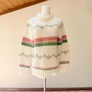 Vintage Handmade Crochet Floral Fair Isle Chunky Knit Sweater